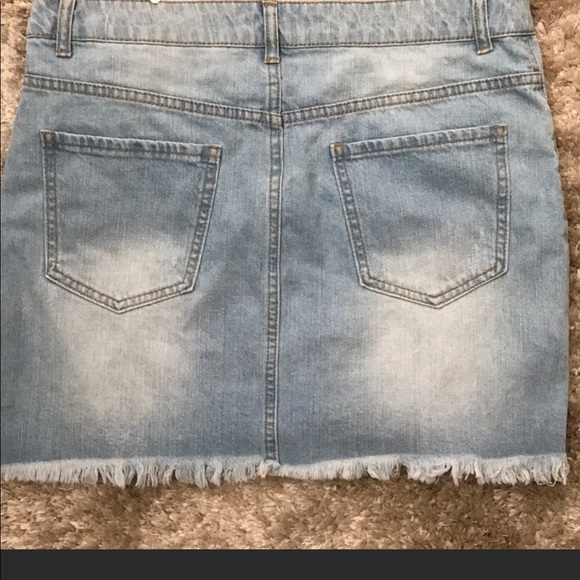 Forever 21 denim skirt - Picture 3 of 3